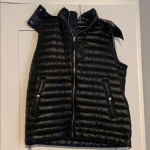 BURBERRY VEST — LIKE brand new size 52 — BLACK